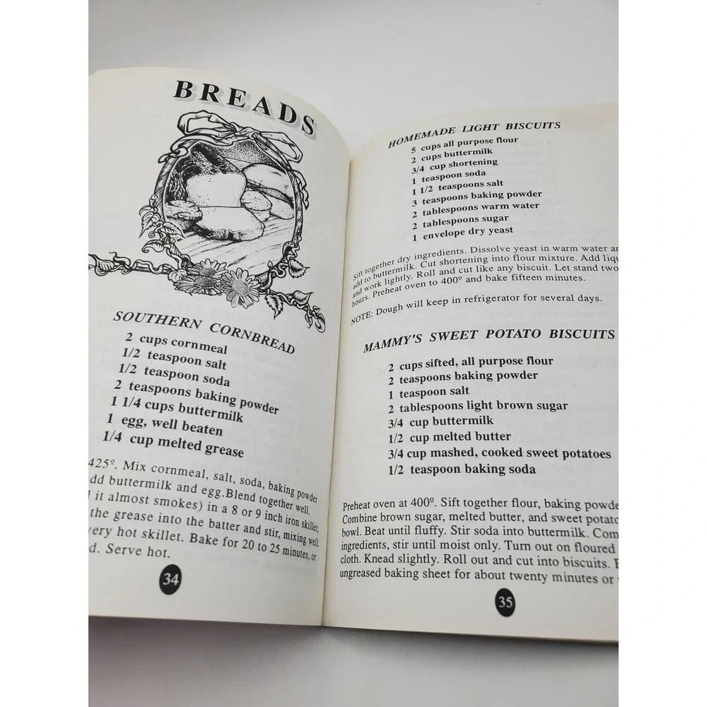 Vtg 1992 Southern Recipes Cookbook Booklet by Pearlie B. Scott